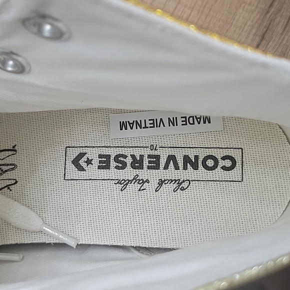 Converse high top Brand new platform in the box no lid. - Picture 15 of 15